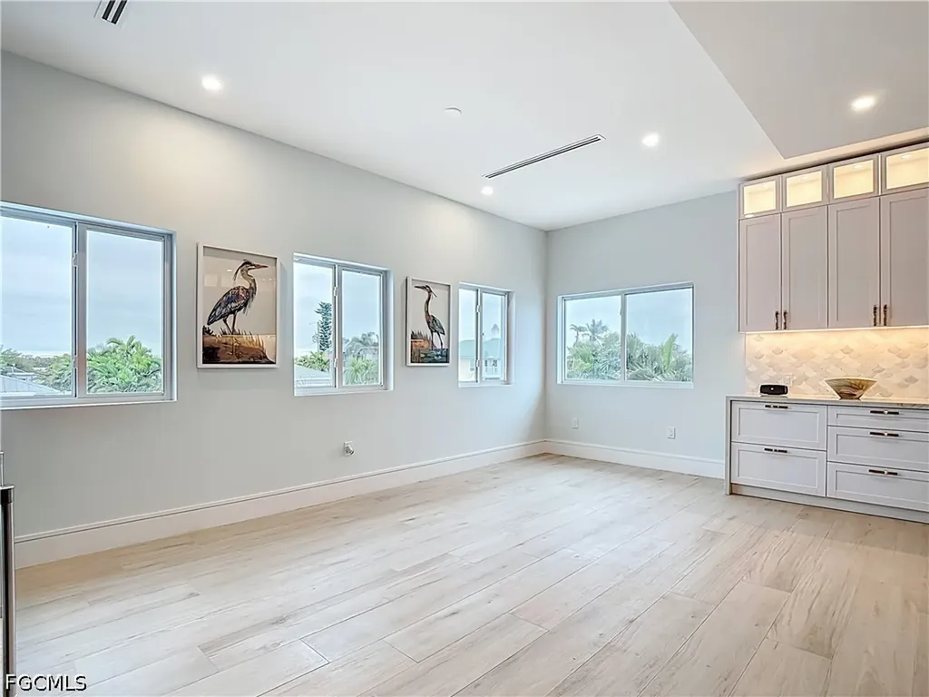 445 Madison Court Fort Myers Beach FL 33931