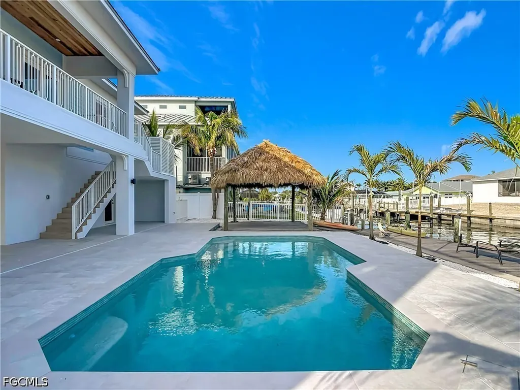 445 Madison Court Fort Myers Beach FL 33931