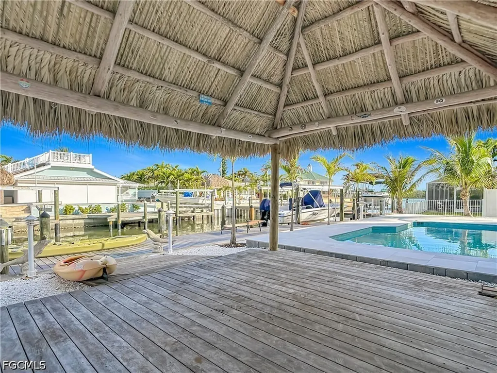 445 Madison Court Fort Myers Beach FL 33931