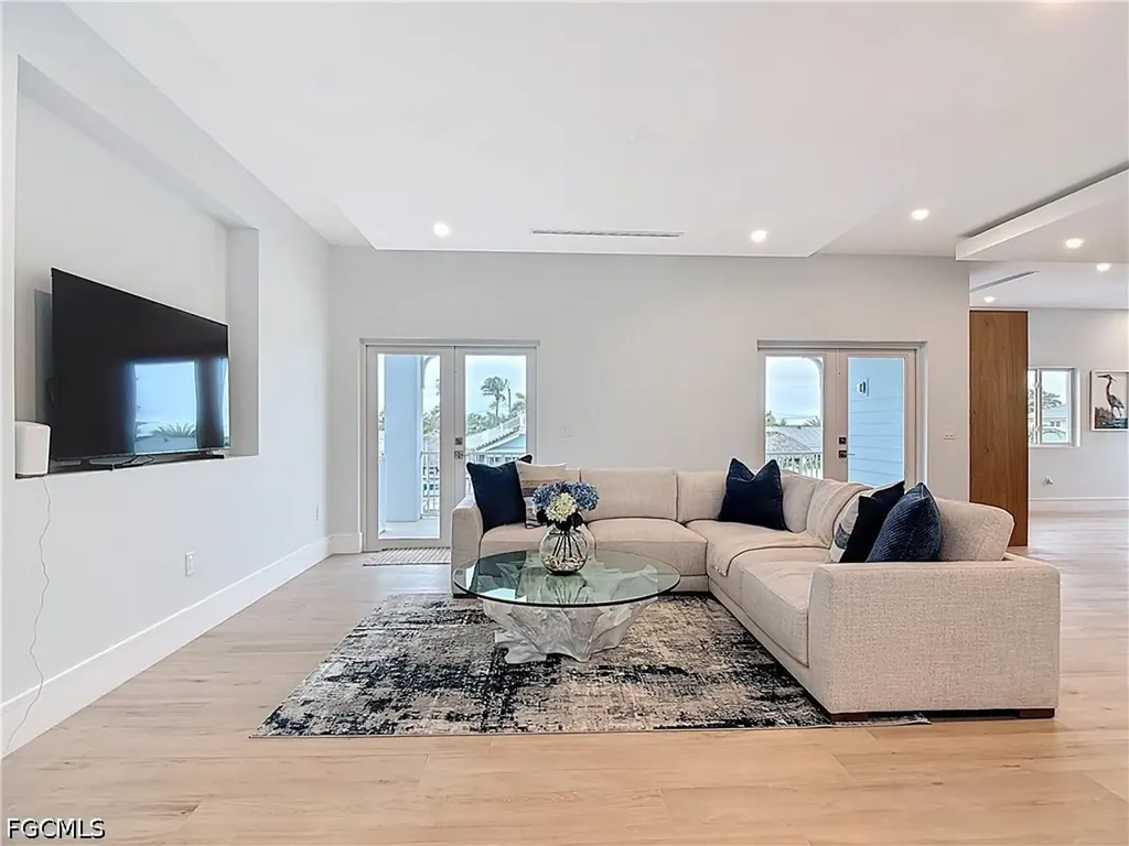 445 Madison Court Fort Myers Beach FL 33931