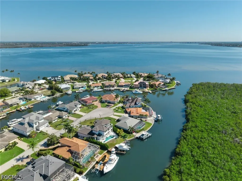 14710 Eden Street Fort Myers FL 33908