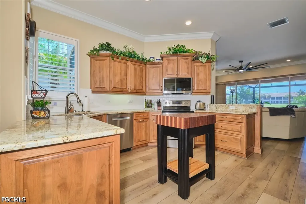 16396 Willowcrest Way Fort Myers FL 33908