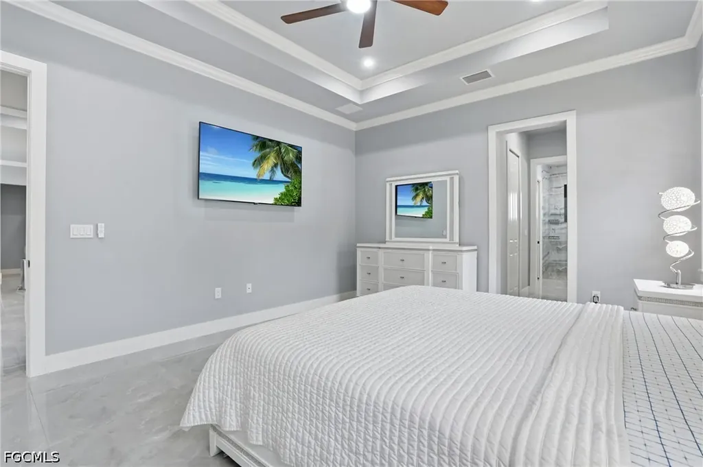 3043 18th Avenue NE Naples FL 34120