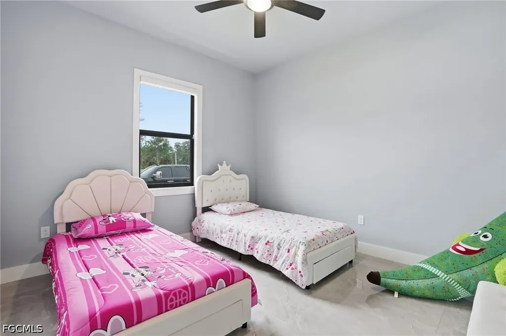 3043 18th Avenue NE Naples FL 34120