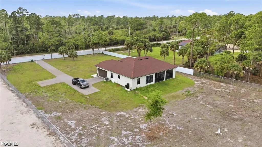3043 18th Avenue NE Naples FL 34120