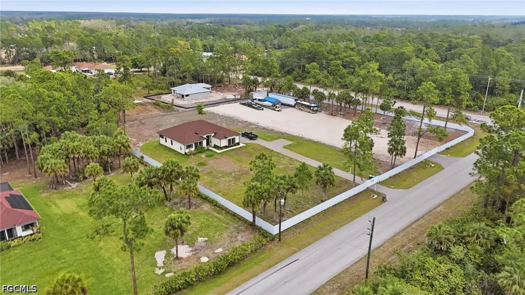 3043 18th Avenue NE Naples FL 34120