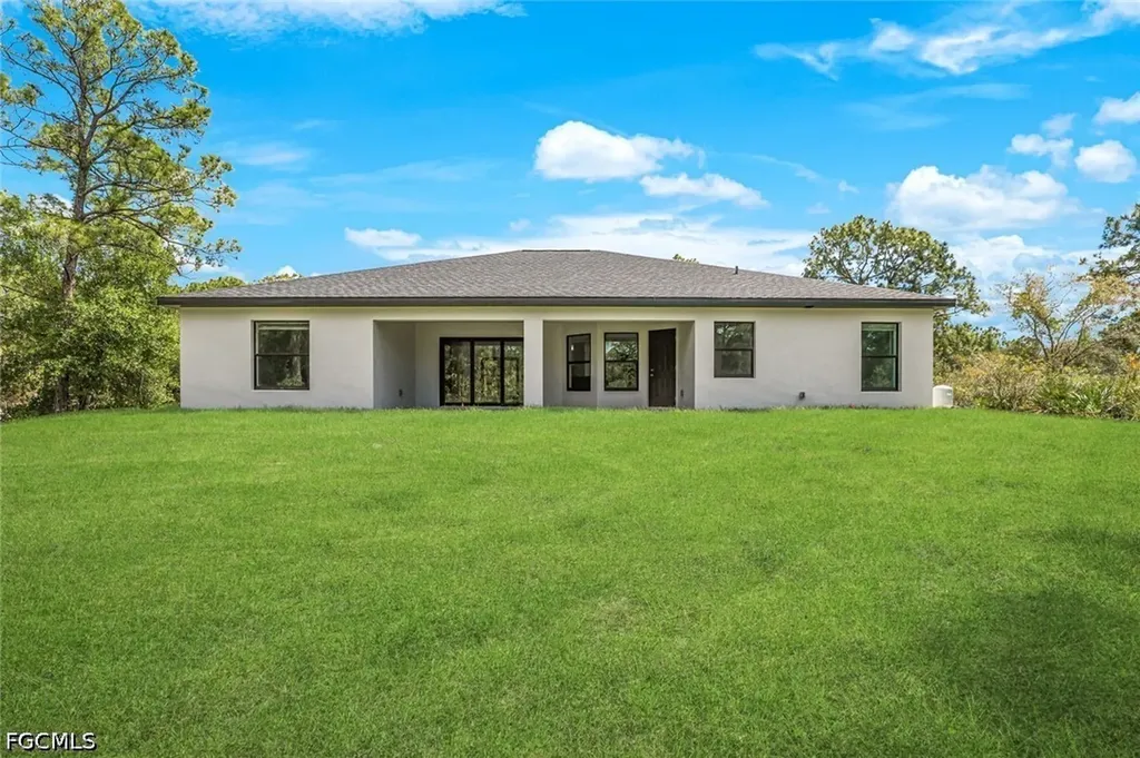 1207 Desoto Avenue Lehigh Acres FL 33972