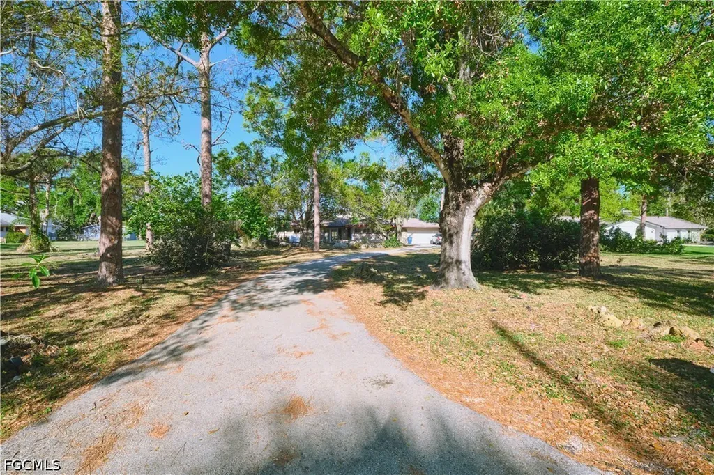 3731 Liberty Square Fort Myers FL 33908
