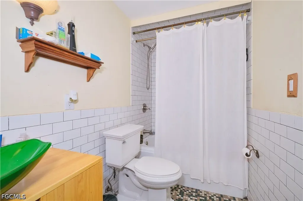 3731 Liberty Square Fort Myers FL 33908