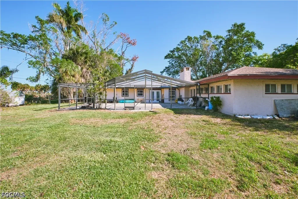 3731 Liberty Square Fort Myers FL 33908