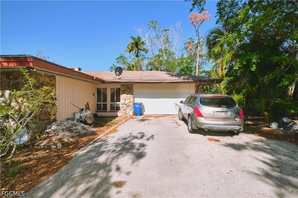 3731 Liberty Square Fort Myers FL 33908