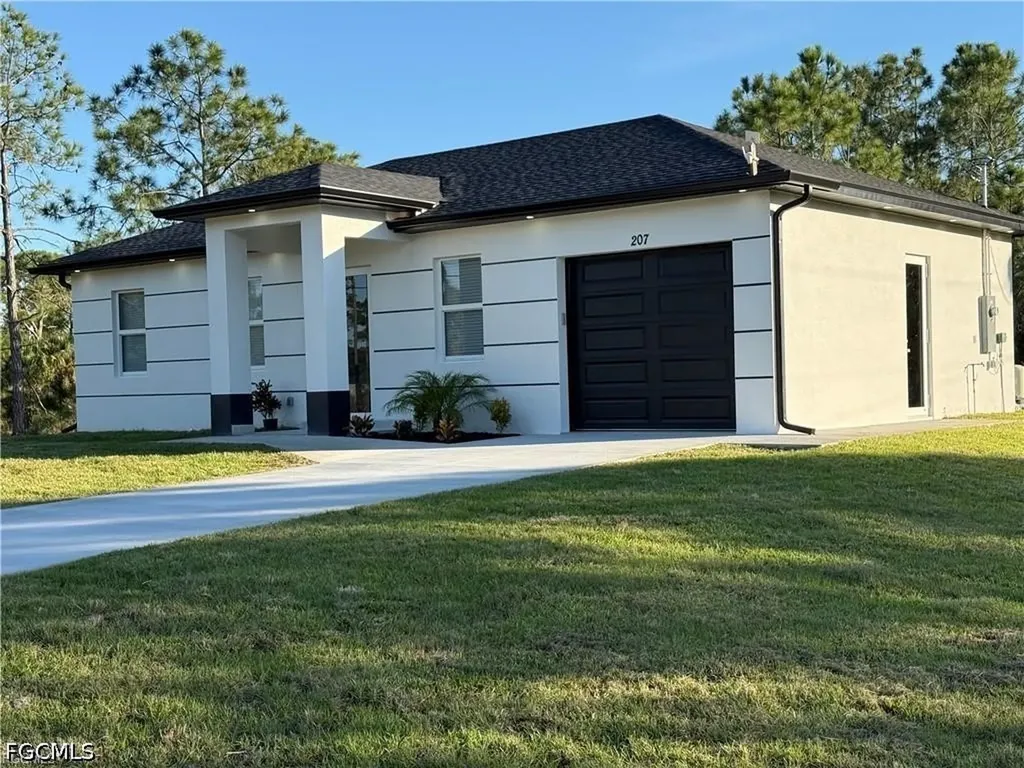 207 W 15th Street Lehigh Acres FL 33972