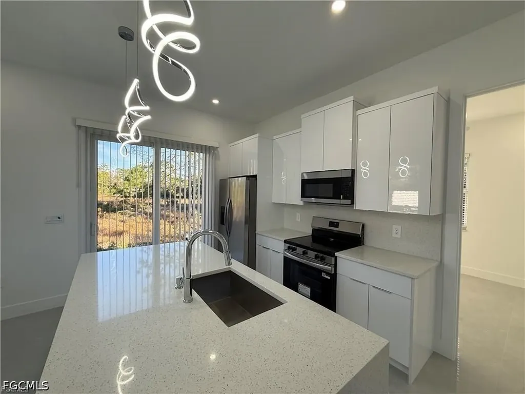 207 W 15th Street Lehigh Acres FL 33972