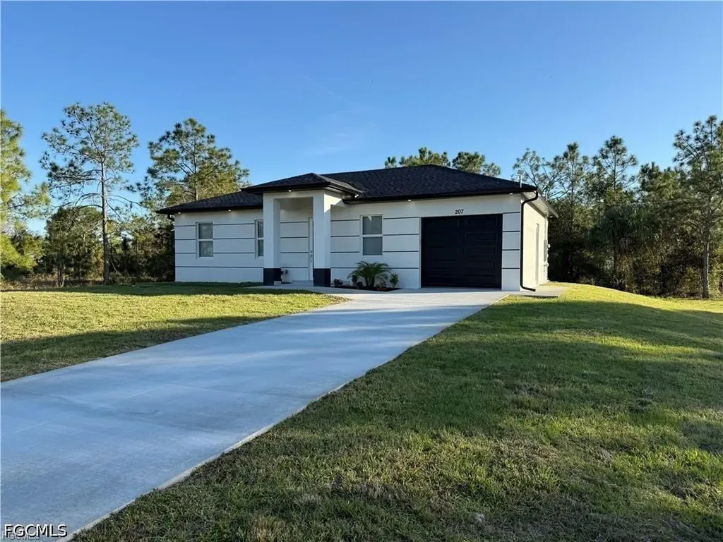 207 W 15th Street Lehigh Acres FL 33972