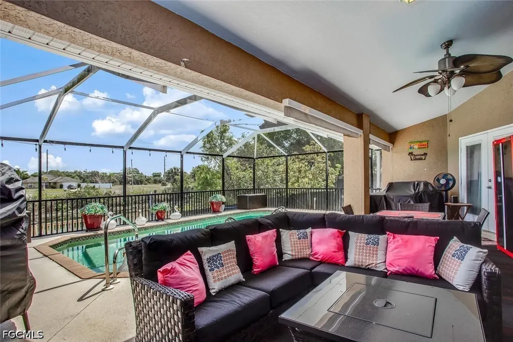 1915 NE 23rd Avenue Cape Coral FL 33909