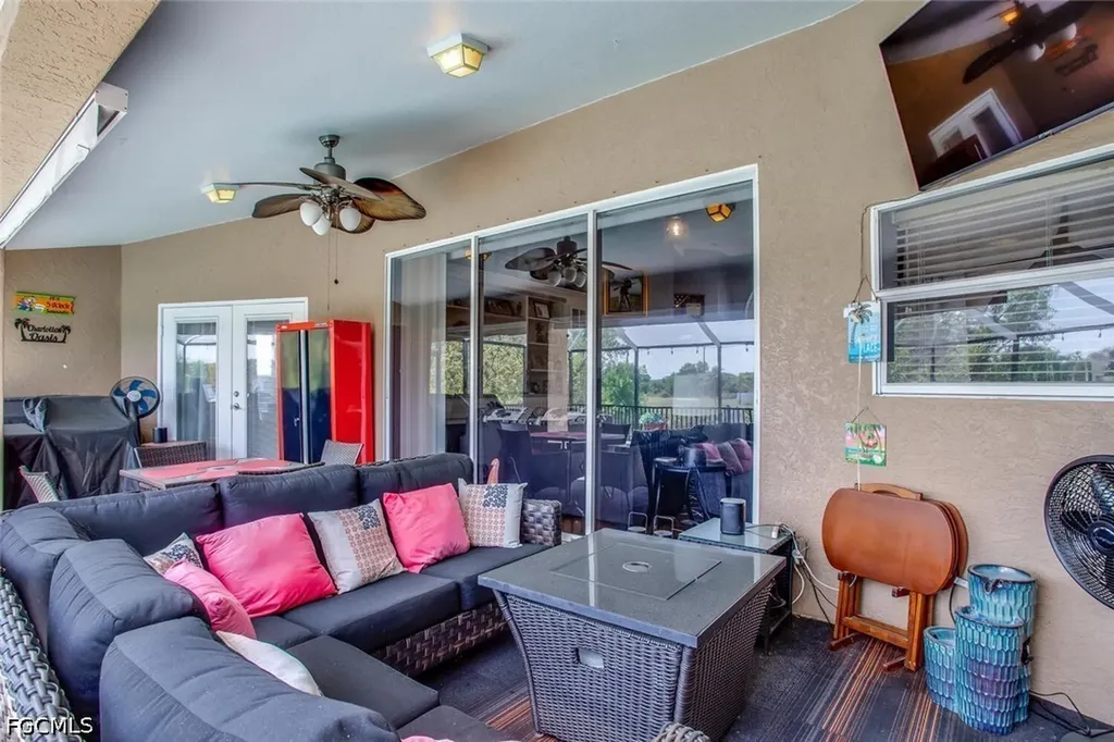 1915 NE 23rd Avenue Cape Coral FL 33909