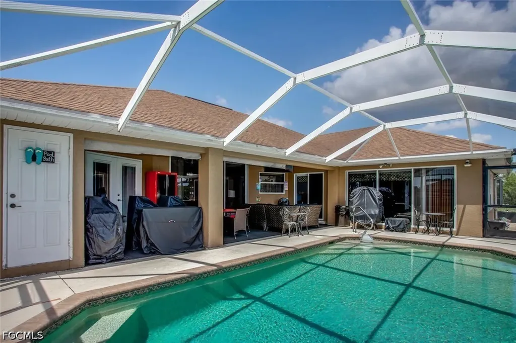 1915 NE 23rd Avenue Cape Coral FL 33909