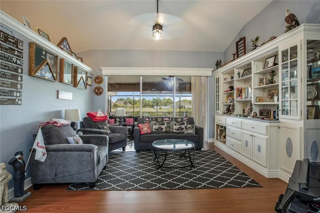 1915 NE 23rd Avenue Cape Coral FL 33909