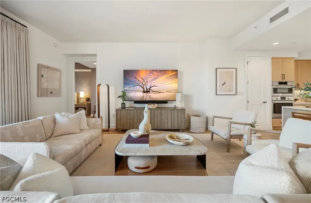 1115 Central Avenue Naples FL 34102
