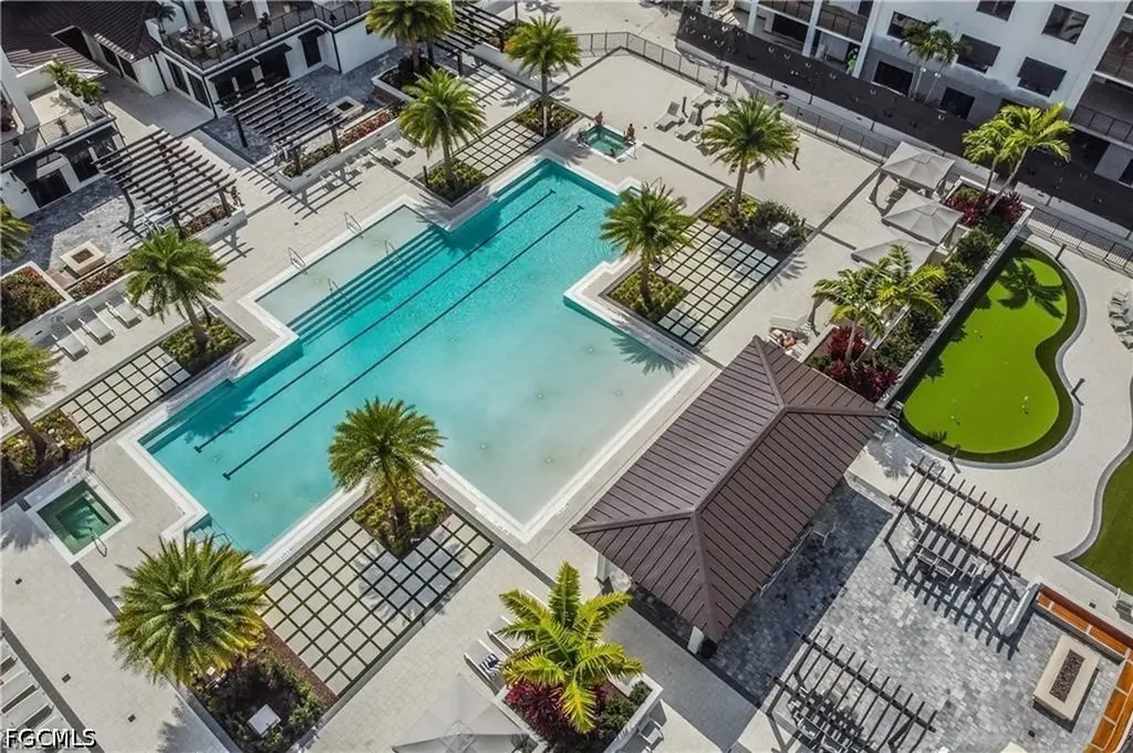 1115 Central Avenue Naples FL 34102