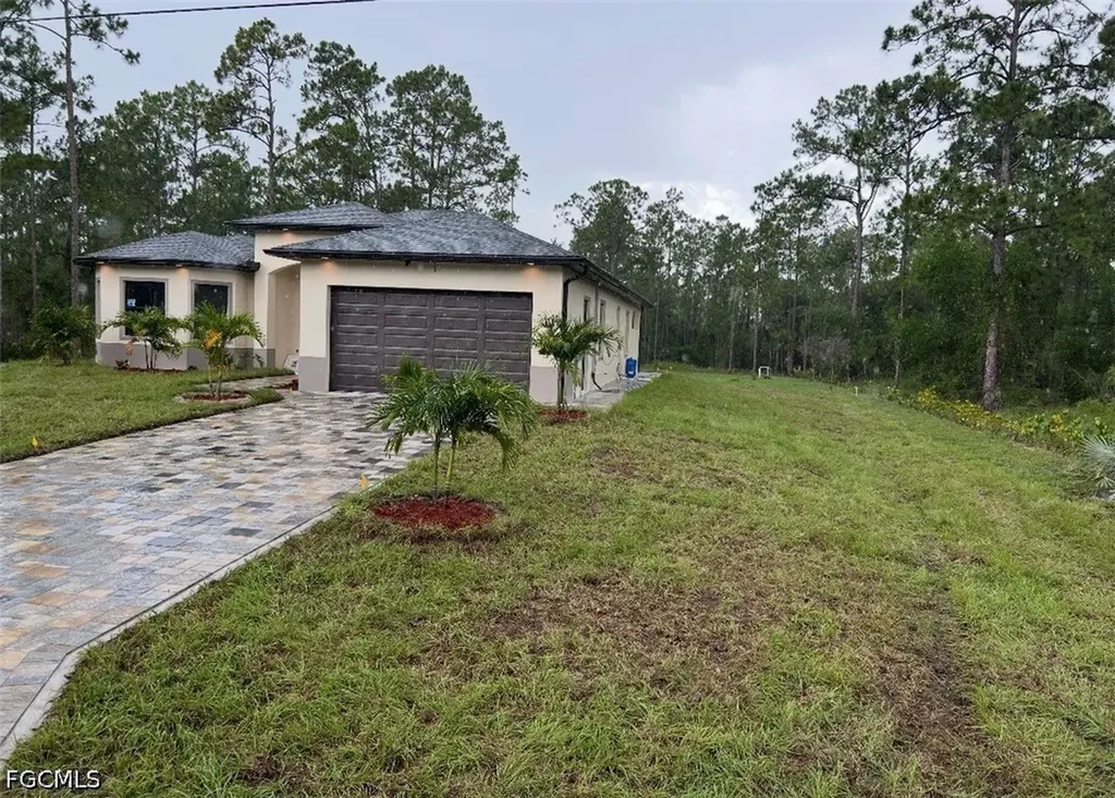 1105 Cortez Avenue Lehigh Acres FL 33972