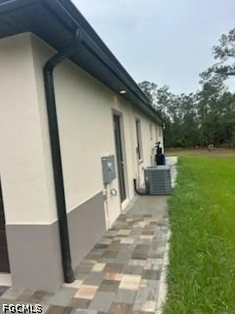 1105 Cortez Avenue Lehigh Acres FL 33972