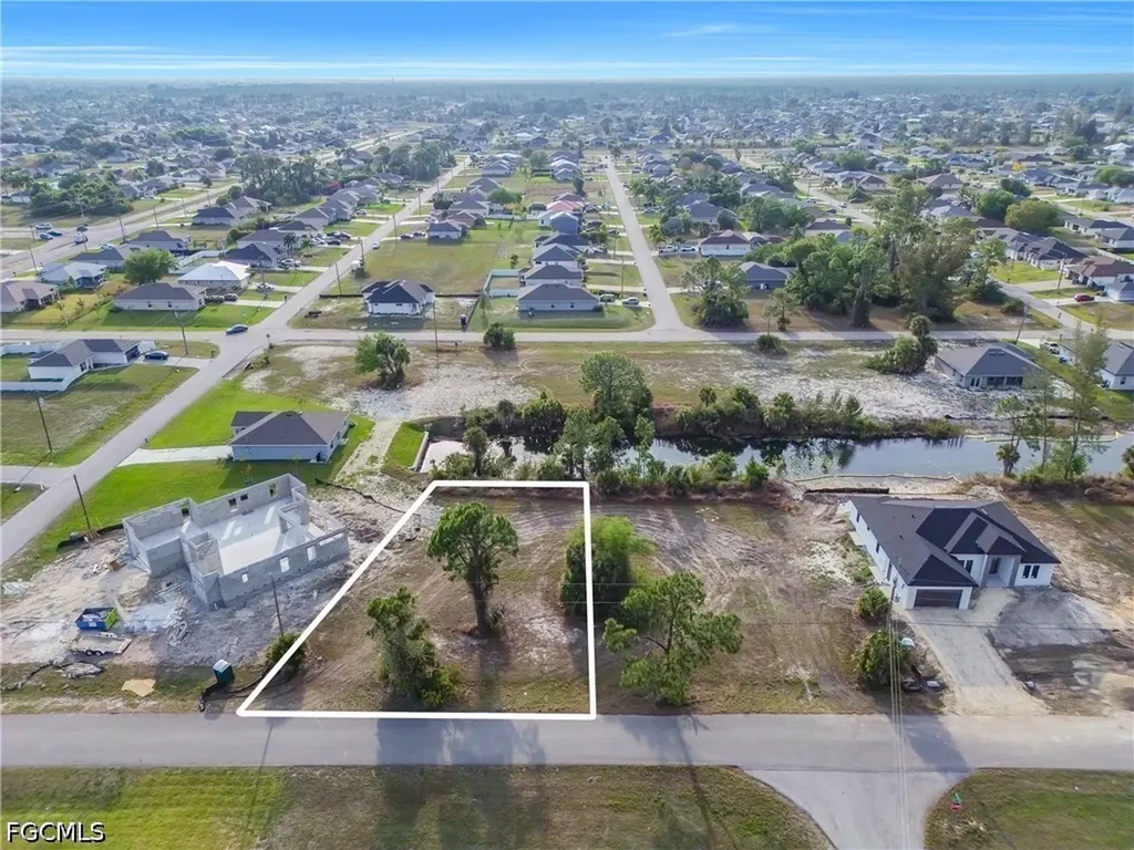 3440 NE 17th Place Cape Coral FL 33909