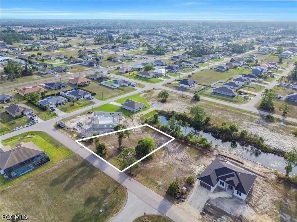 3440 NE 17th Place Cape Coral FL 33909