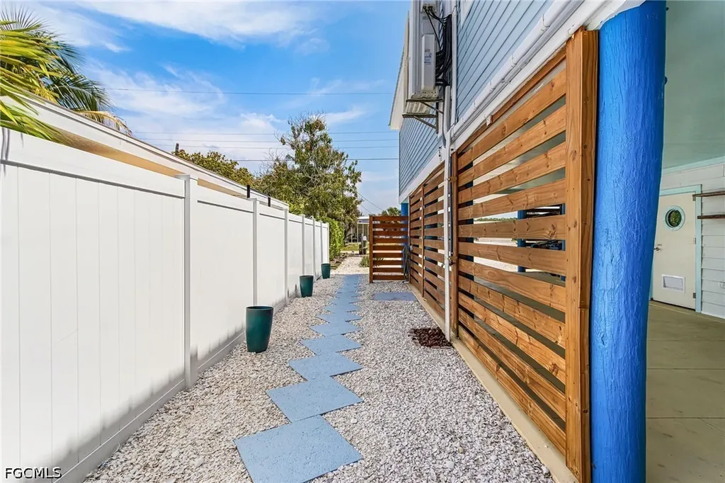 24525 Dolphin Street Bonita Springs FL 34134