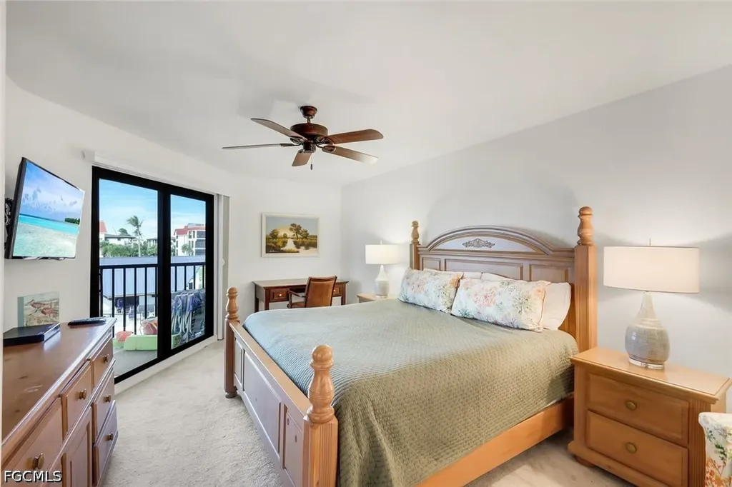 2445 W Gulf Drive Sanibel FL 33957