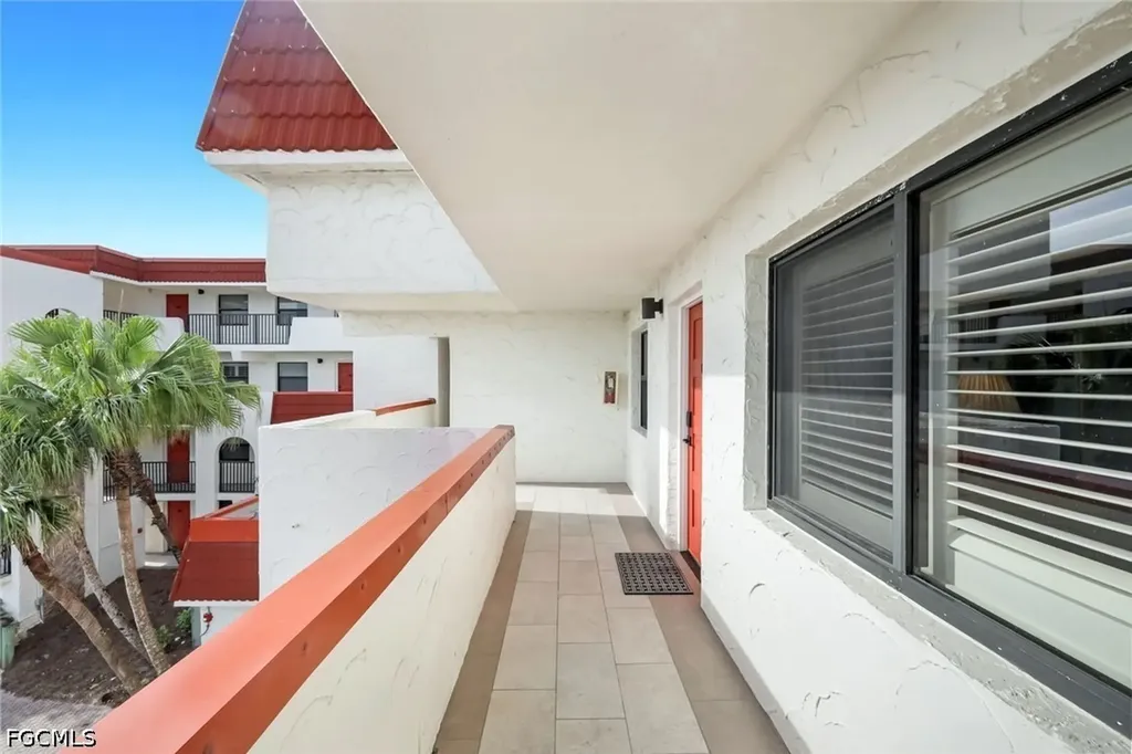 2445 W Gulf Drive Sanibel FL 33957