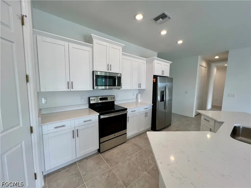 628 Falls Lane Lehigh Acres FL 33974
