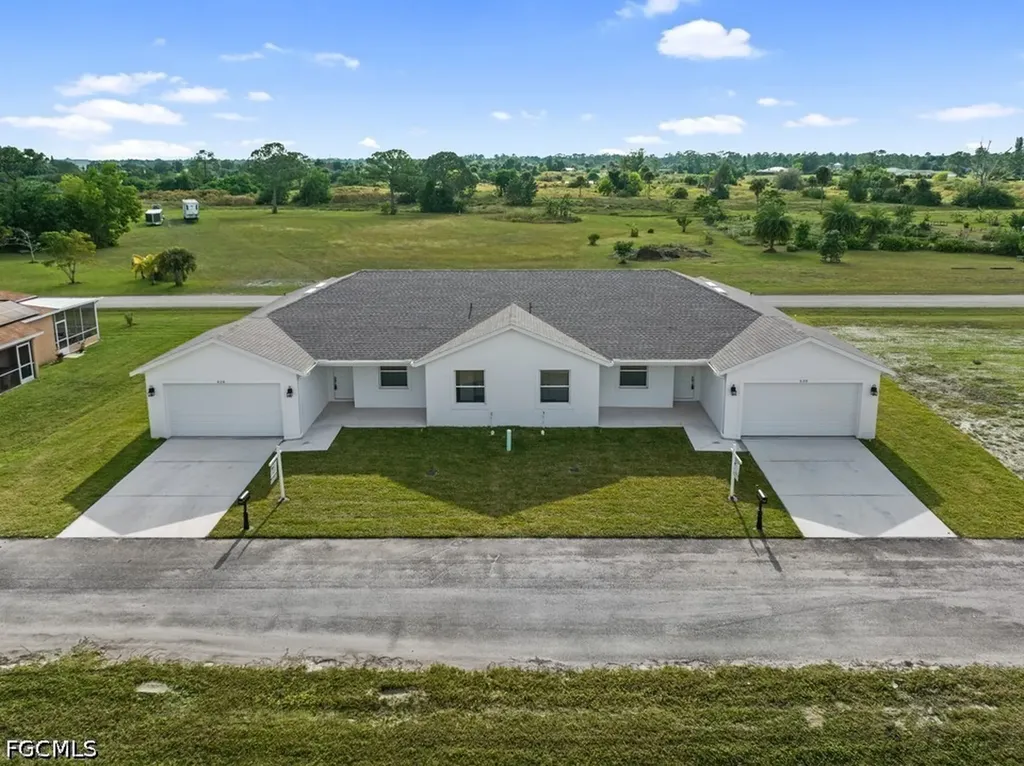 628 Falls Lane Lehigh Acres FL 33974