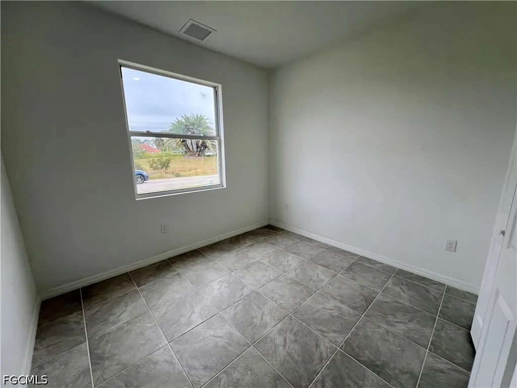 628 Falls Lane Lehigh Acres FL 33974
