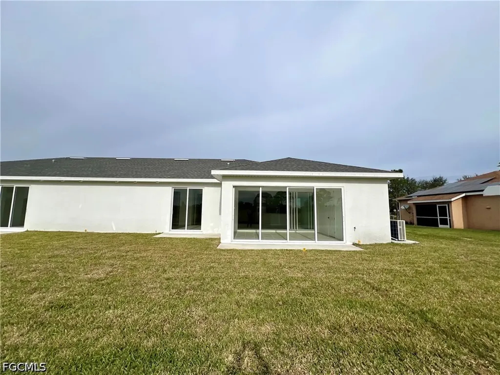 628 Falls Lane Lehigh Acres FL 33974
