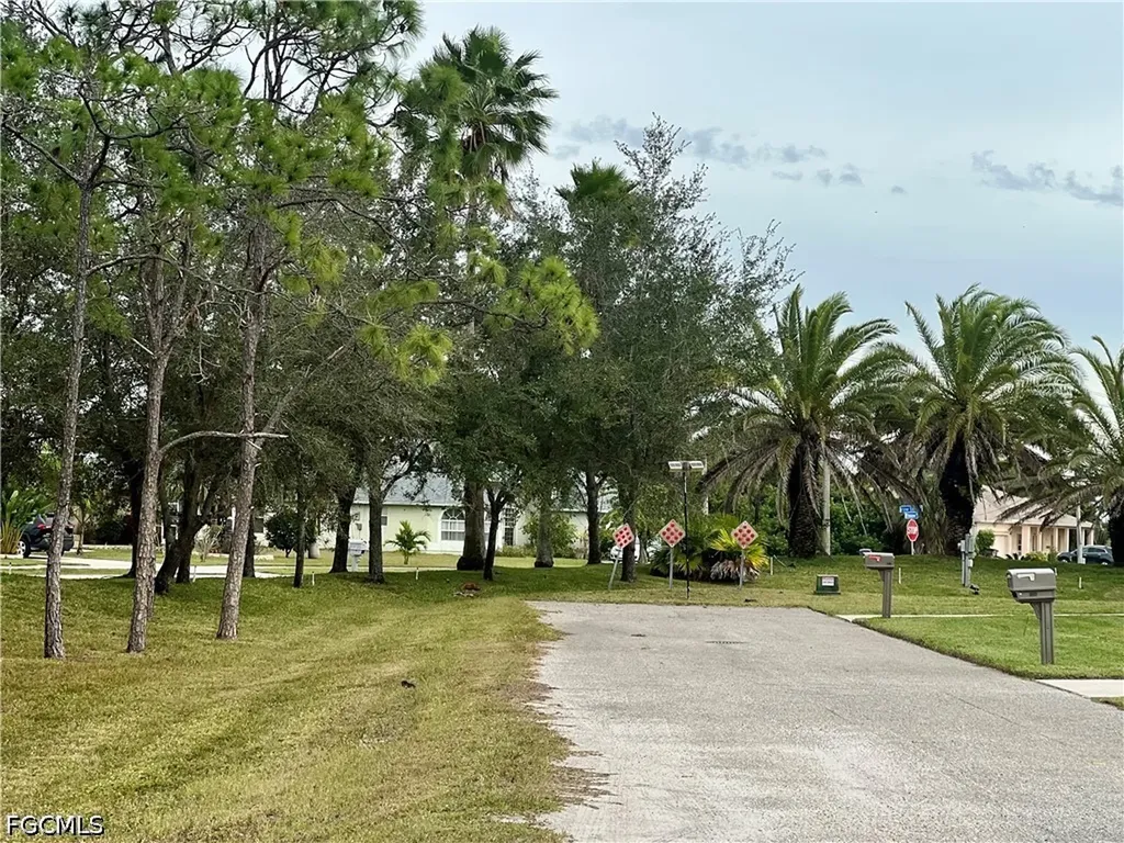 628 Falls Lane Lehigh Acres FL 33974