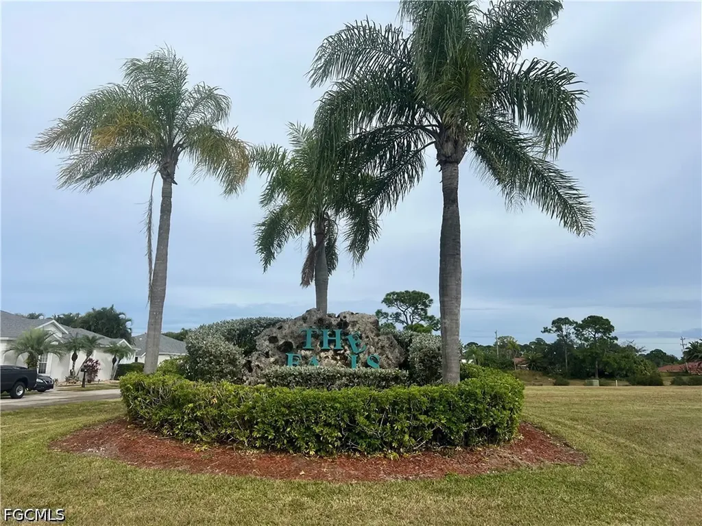 628 Falls Lane Lehigh Acres FL 33974