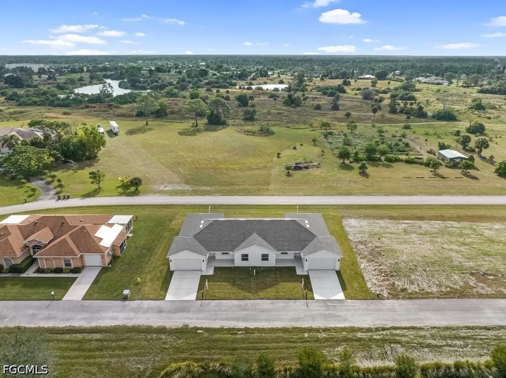 628 Falls Lane Lehigh Acres FL 33974
