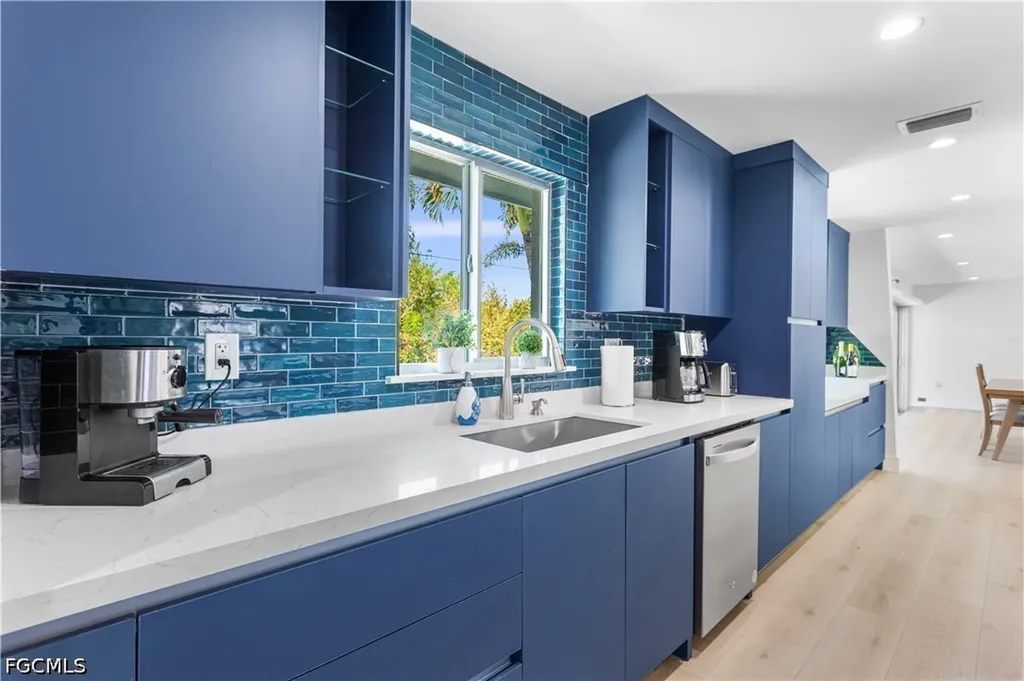 240 Southwinds Drive Sanibel FL 33957