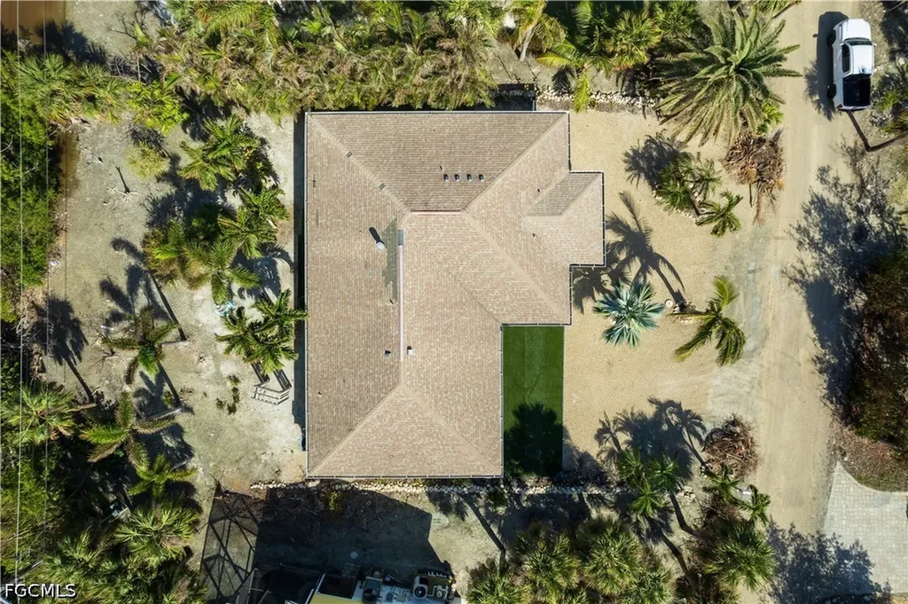 240 Southwinds Drive Sanibel FL 33957