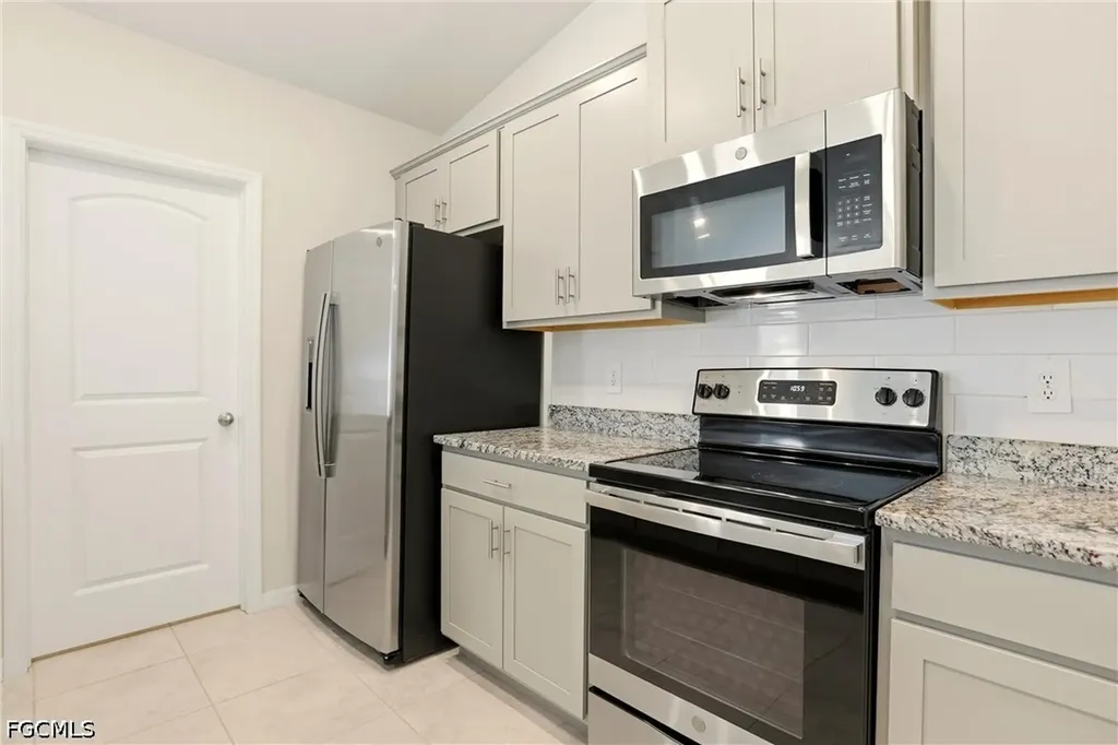 3600 NE 20th Place Cape Coral FL 33909