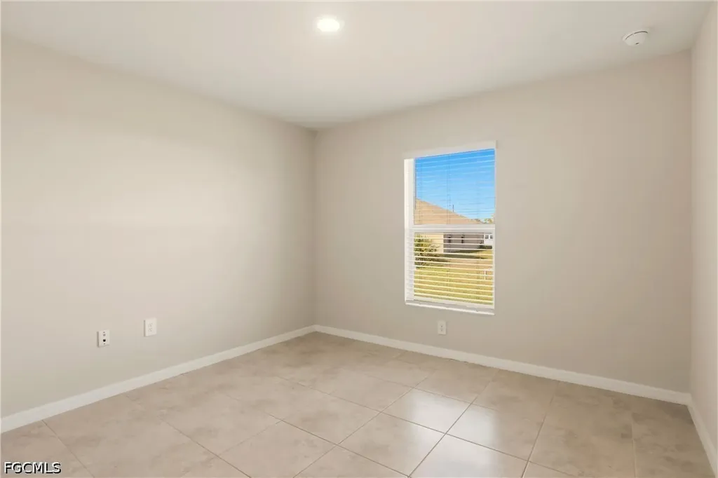 3600 NE 20th Place Cape Coral FL 33909