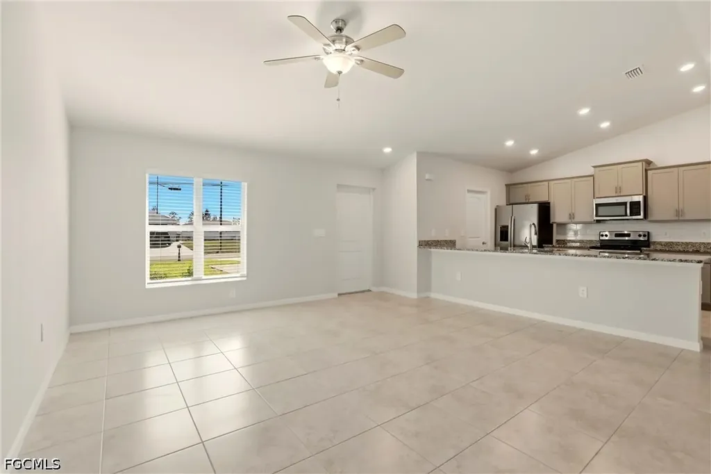 3600 NE 20th Place Cape Coral FL 33909