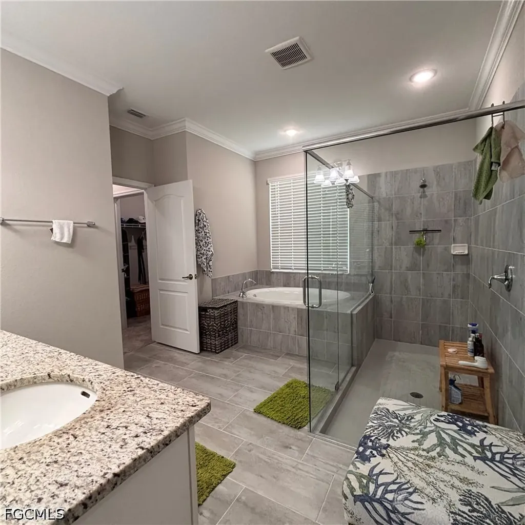 4028 E Hampton Circle Alva FL 33920