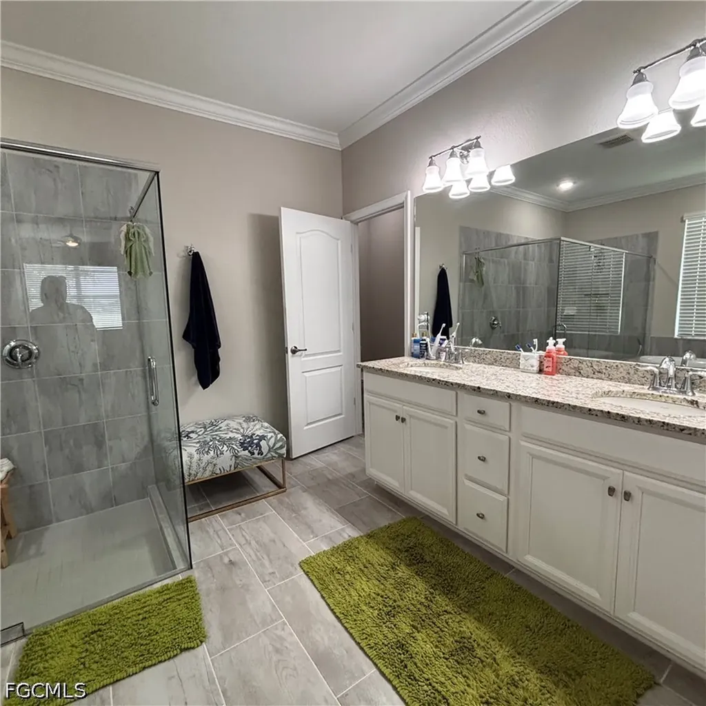 4028 E Hampton Circle Alva FL 33920