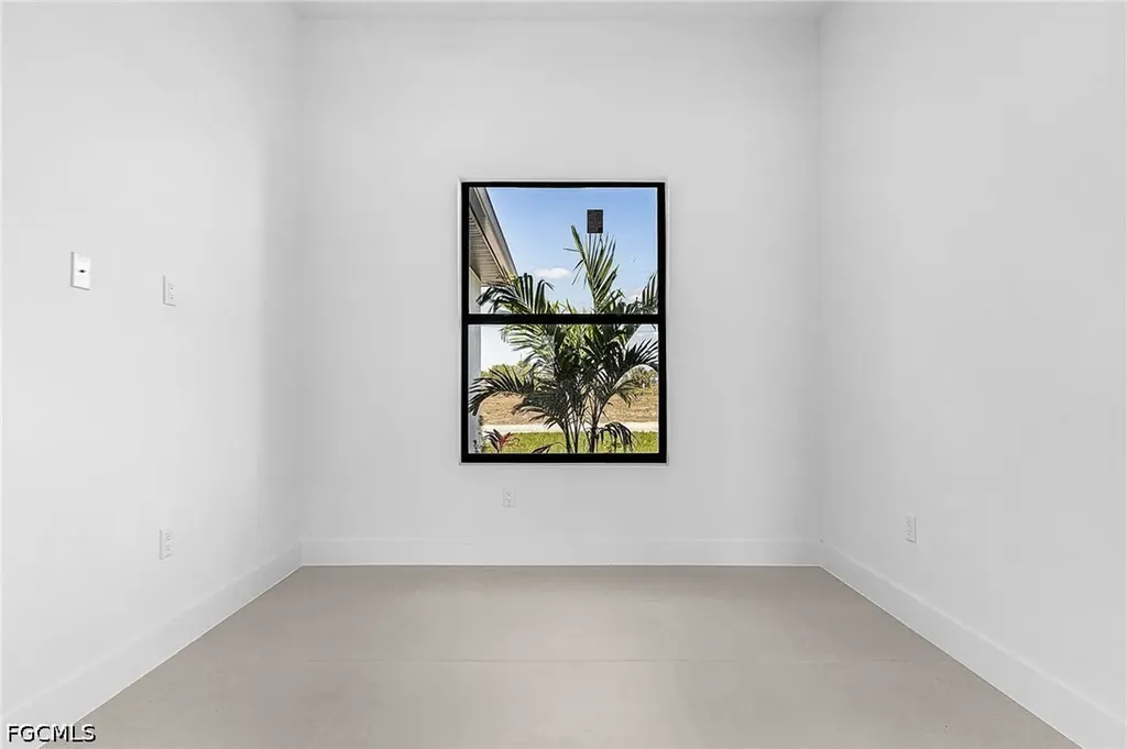 800 NW 8th Terrace Cape Coral FL 33993
