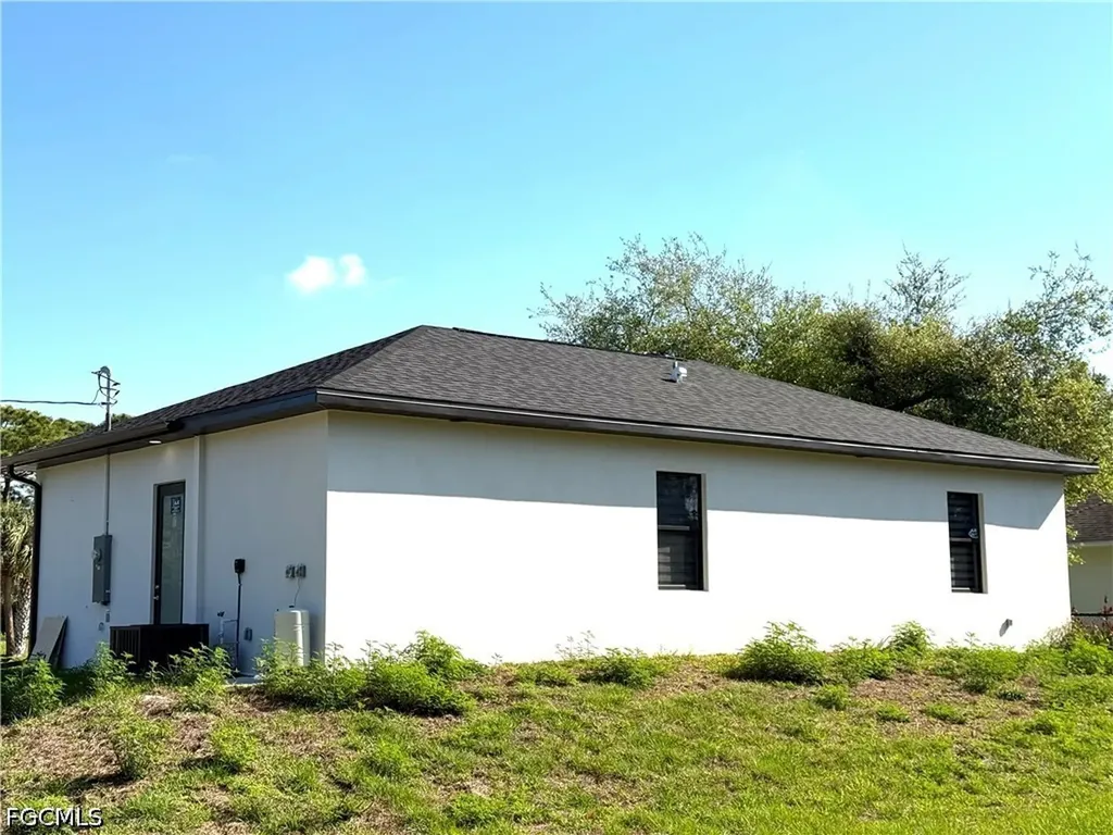 914 Sunrise Boulevard Lehigh Acres FL 33974