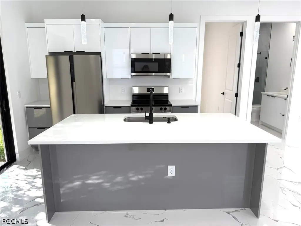 914 Sunrise Boulevard Lehigh Acres FL 33974