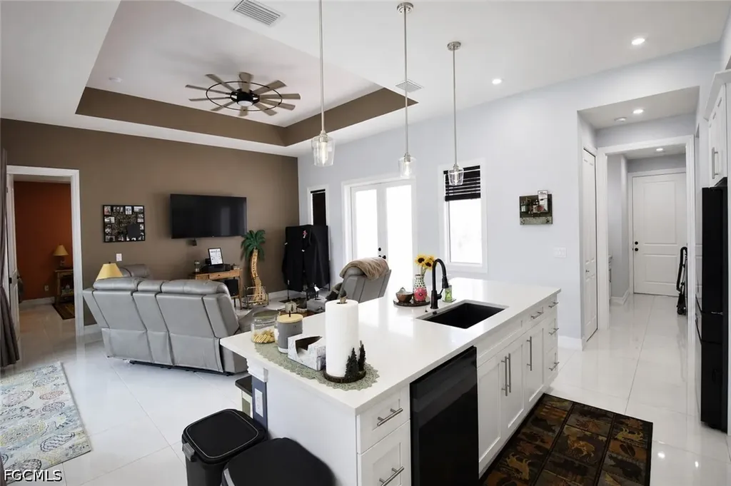 1803 NE 17th Terrace Cape Coral FL 33909