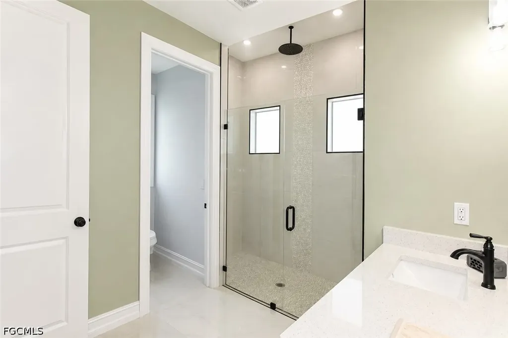 1803 NE 17th Terrace Cape Coral FL 33909